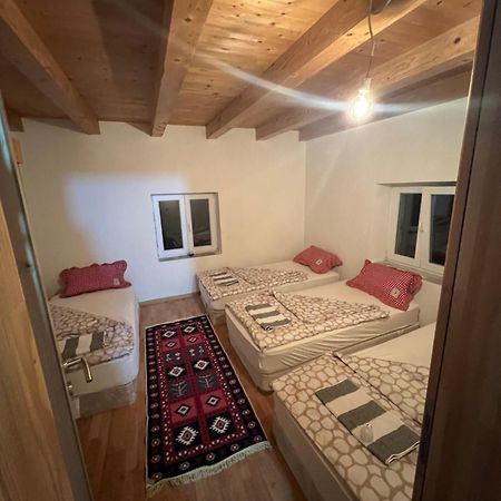 Gornji Lukomir Kod Kapetana Tea Bed & Breakfast エクステリア 写真