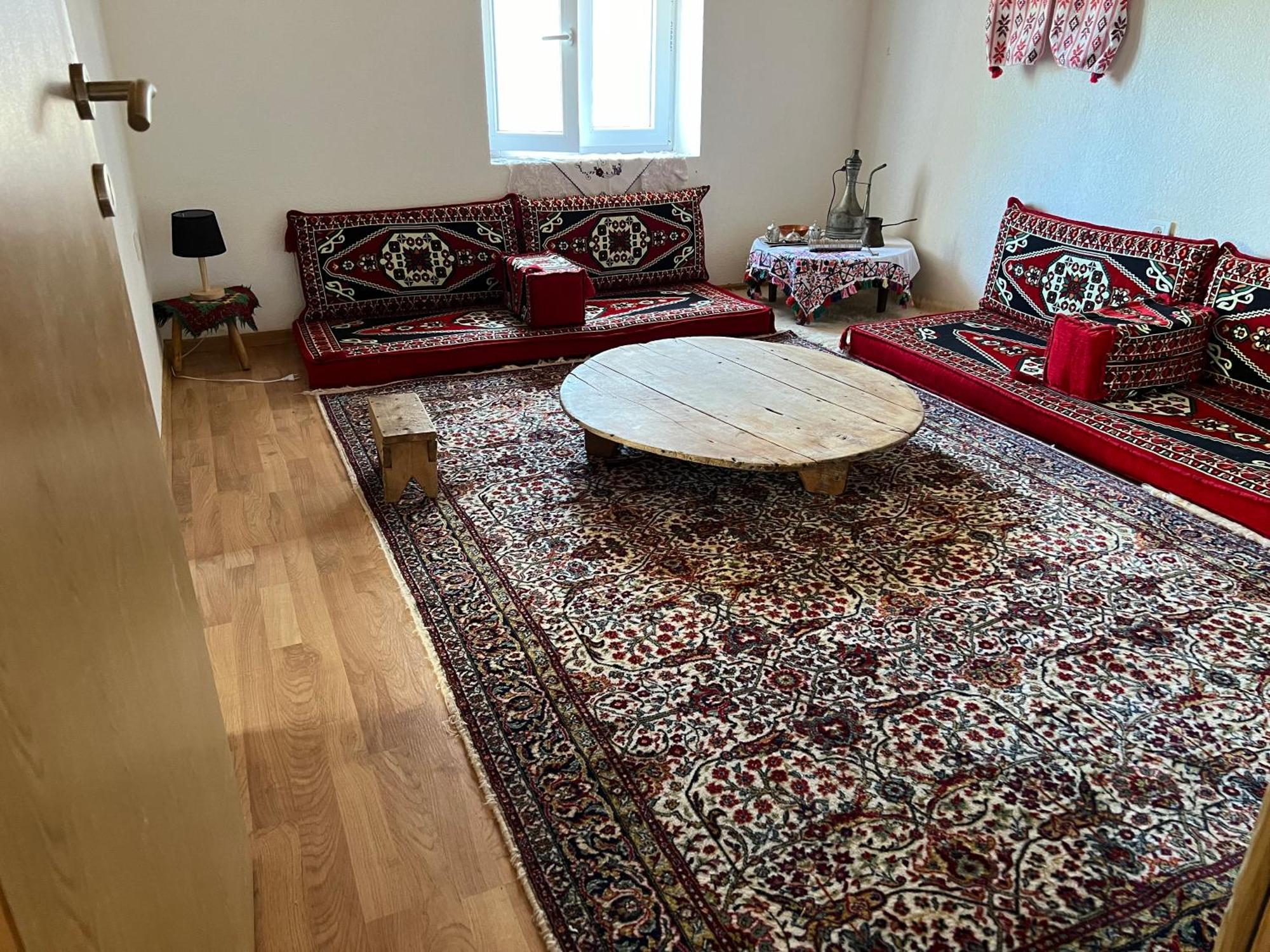 Gornji Lukomir Kod Kapetana Tea Bed & Breakfast エクステリア 写真