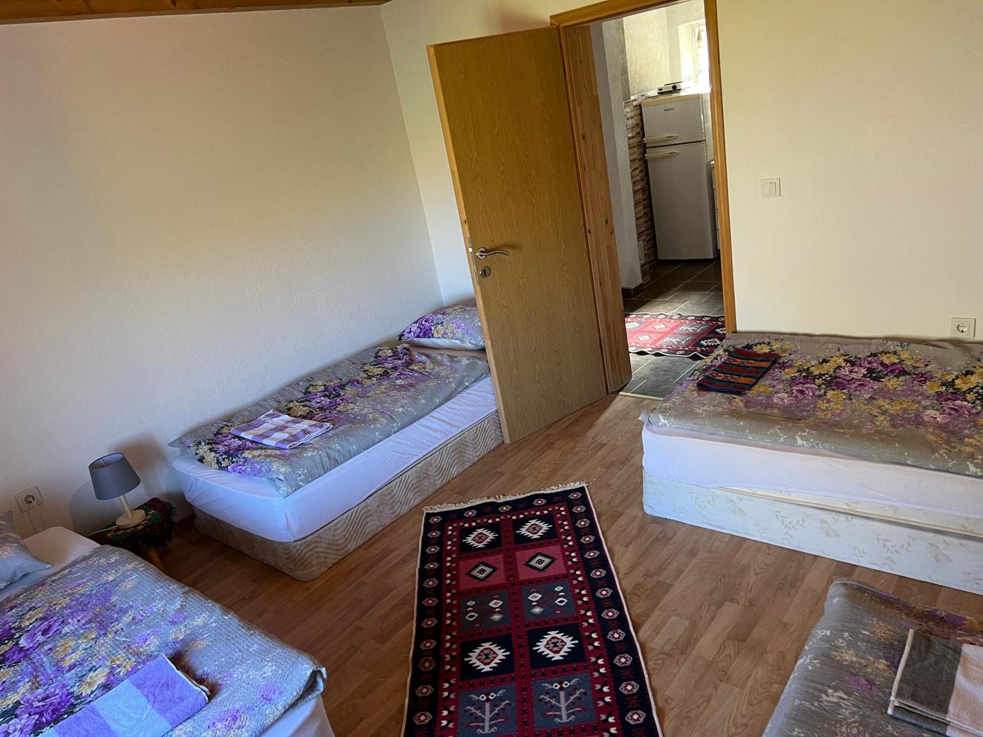 Gornji Lukomir Kod Kapetana Tea Bed & Breakfast エクステリア 写真