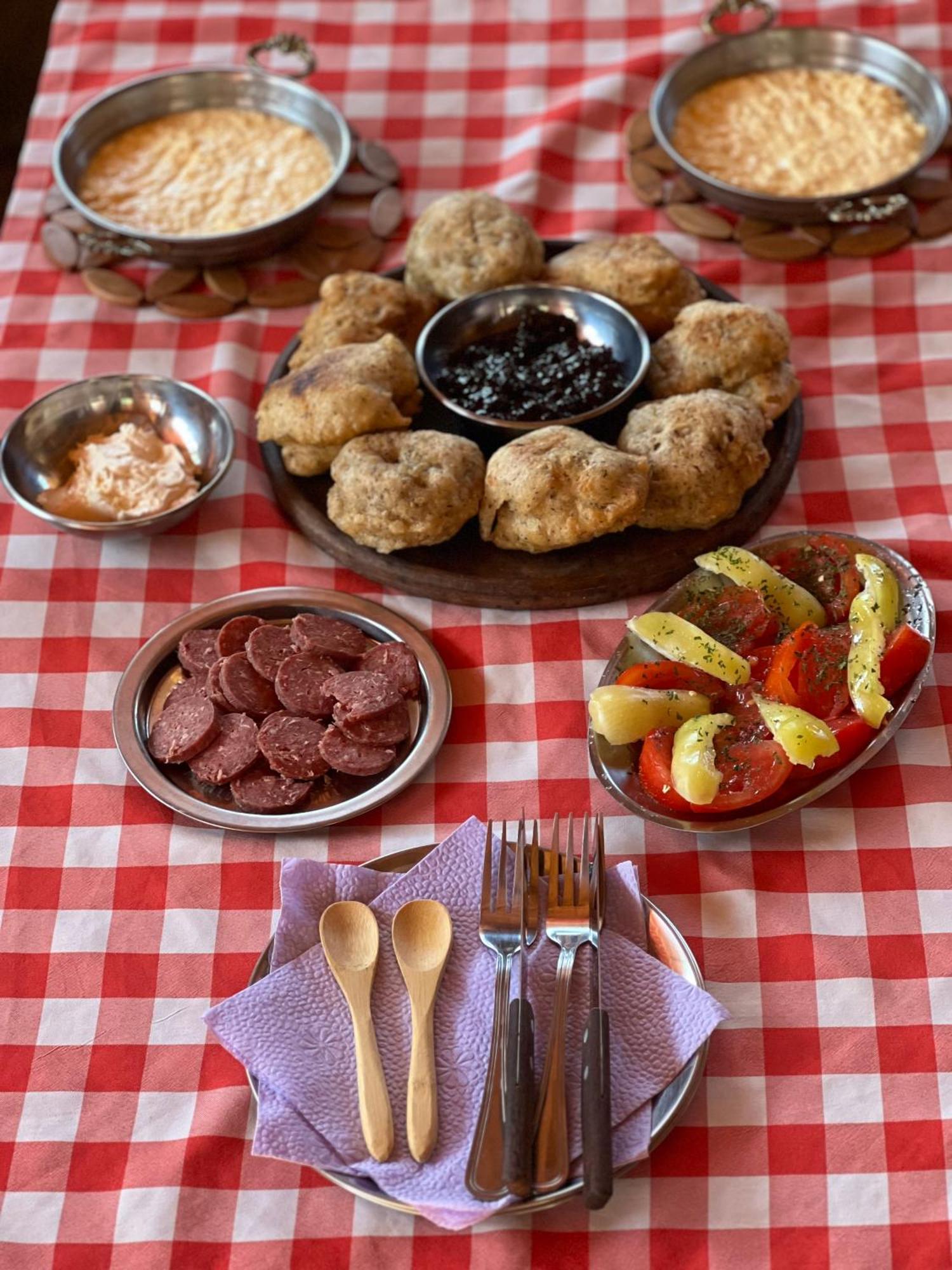 Gornji Lukomir Kod Kapetana Tea Bed & Breakfast エクステリア 写真