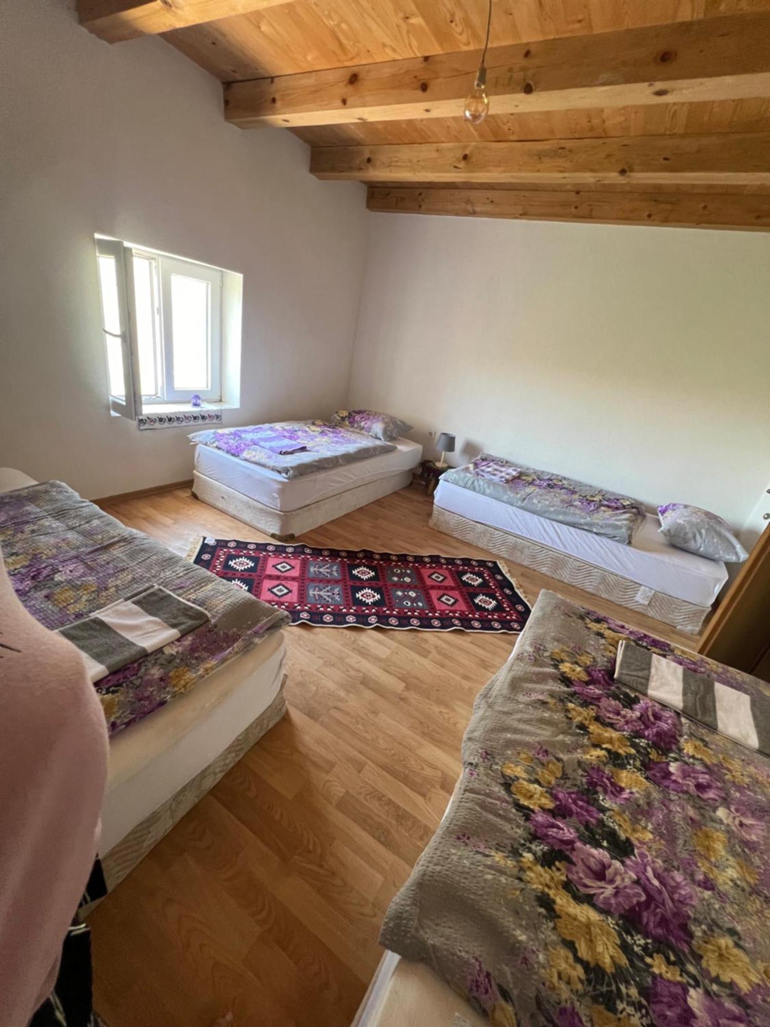 Gornji Lukomir Kod Kapetana Tea Bed & Breakfast エクステリア 写真